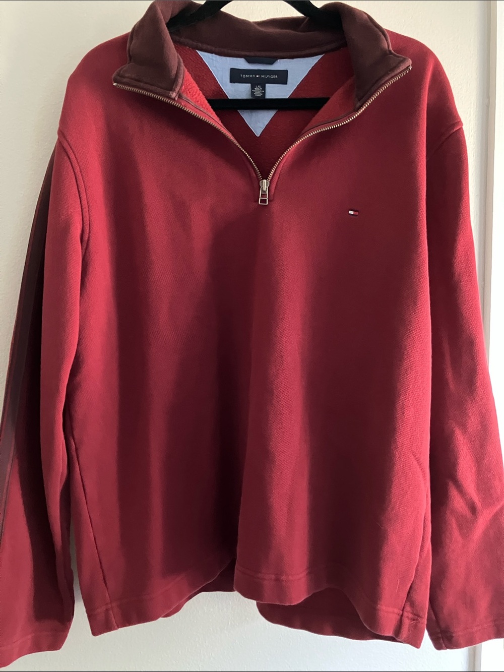 Tommy Hilfiger Men's Burgundy Zip-Up Sweater with Contrast Collar Large